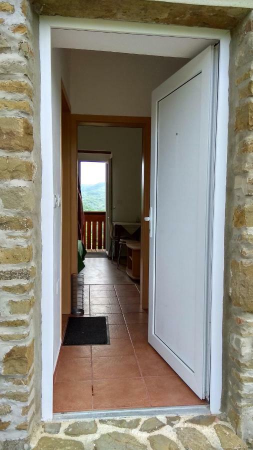 Apartmaji Suhorje Esterno foto