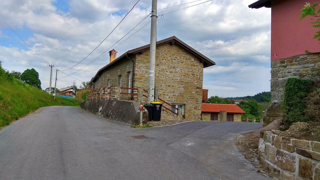 Apartmaji Suhorje Esterno foto