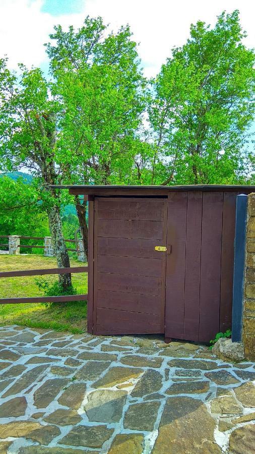 Apartmaji Suhorje Esterno foto