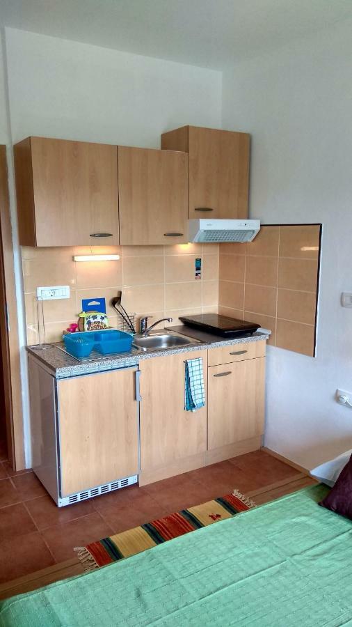 Apartmaji Suhorje Esterno foto
