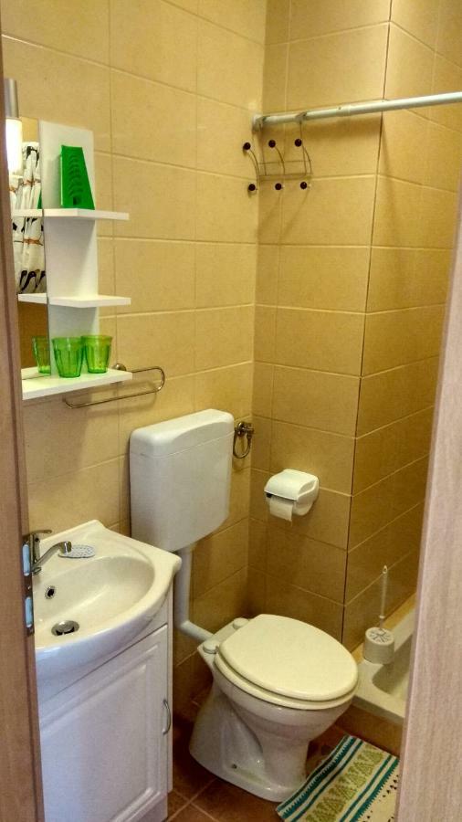 Apartmaji Suhorje Esterno foto