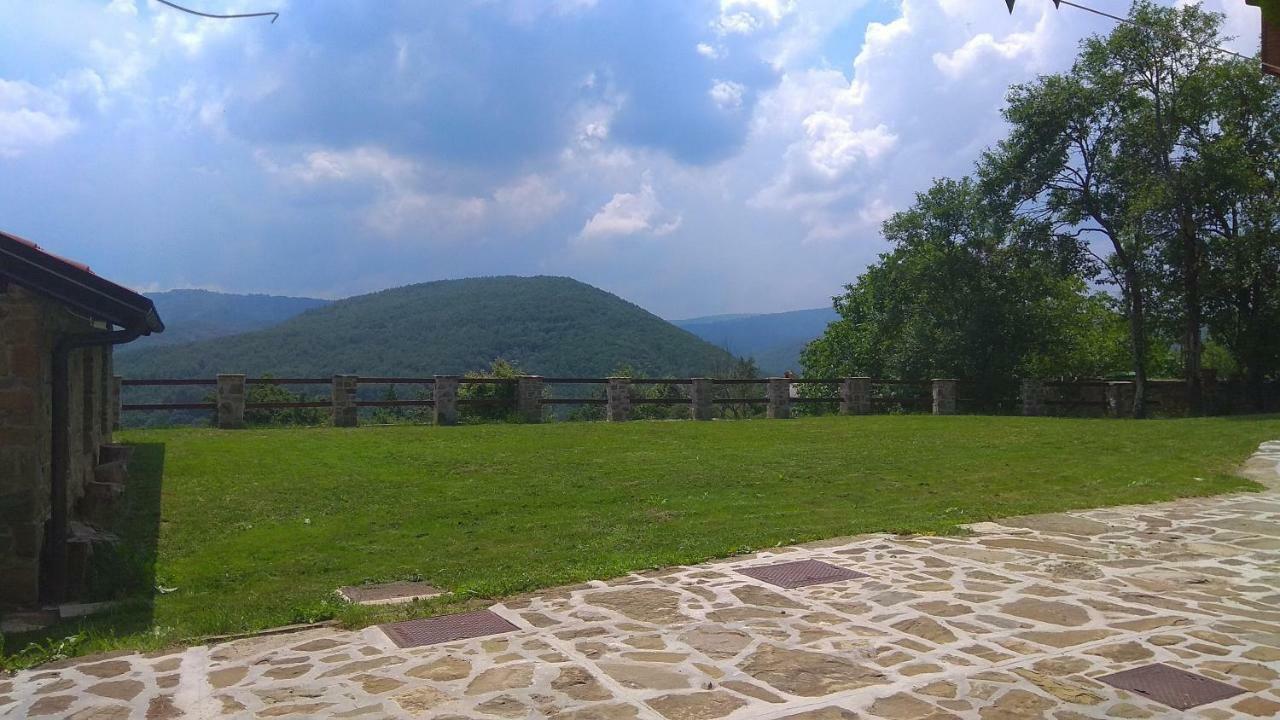 Apartmaji Suhorje Esterno foto